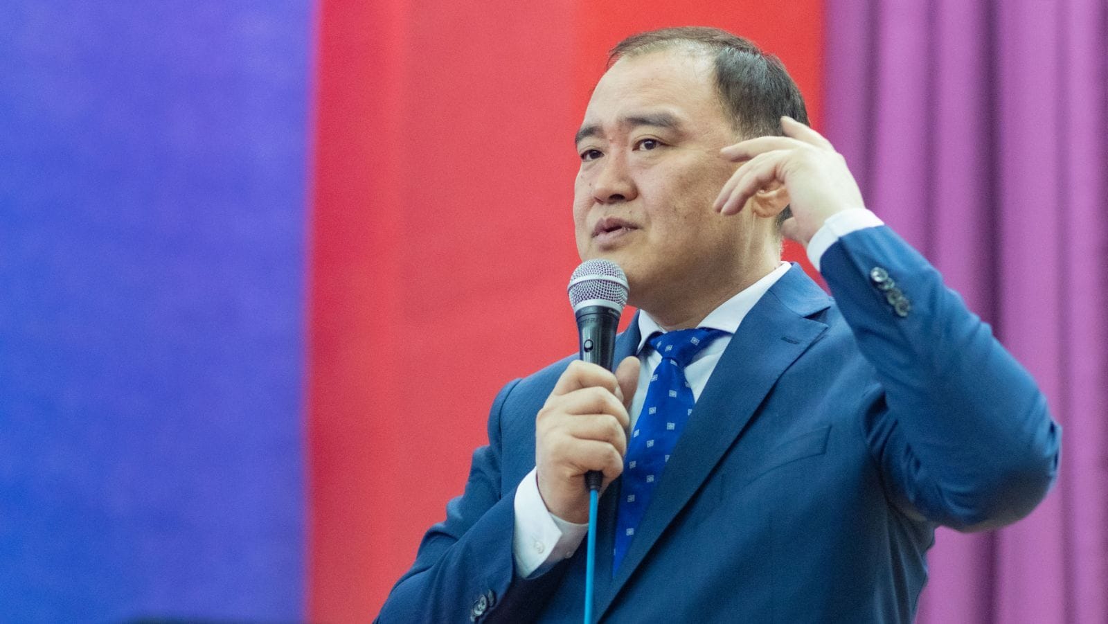 Засгийн газрыг хамгаалсан Л.Гантөмөр АН-ын гишүүнчлэлээс 4-өөс 8 жилийн хугацаатай хөөгдөх дүрэмтэй